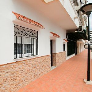 Palacios 6, Nuevo, Playa, Barrio Tranquilo, Todos Los Servicios, Pa